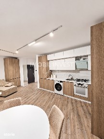 Apartament 2 camere de închiriat, etaj 1, parcare, Centru