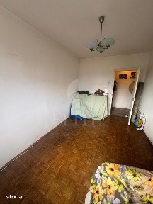 Apartament 3 camere în zona STRAZII BORSEC