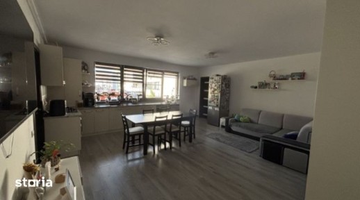 Apartament de 3 camere | 70 MP | Parcare | zona Eroilor/Floresti