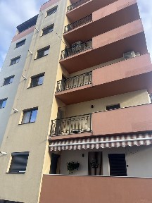 Vand apartament 3 camere 95 m patrati utili
