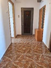 Apartament, zona McDonald's, izolat, 3 camere, centrala proprie