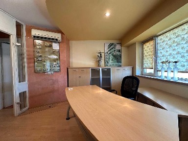 Birou de inchiriat in fata Palat Parlament, parcare cu bariera, design interior lux, ideal firma avocatura, contabili, notariat, consultanta, IT, etc