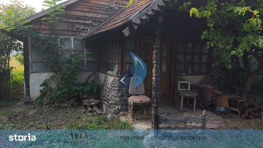 Casa din piatra si lemn in Dumbravioara cu teren intravilan 1.600 mp