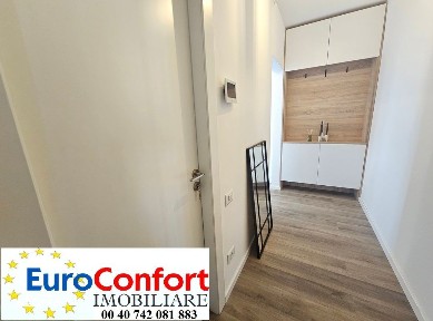 Inchiriez ap 2 camere UltraLux Arad, langa Universitatea V. Goldis