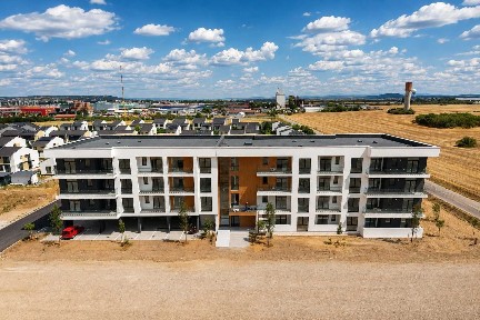 Apartament cu 3 camere de vanzare - RIVIERA ORADEA