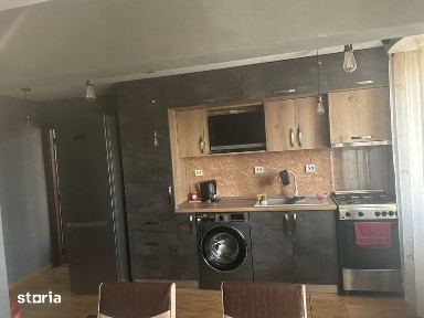 Inchiriez apartament