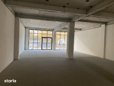 Spațiu comercial generos, 170 mp, cu vitrină stradală - Lazaret
