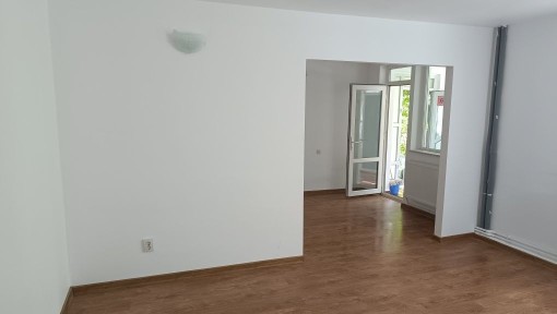 Inchiriez apartament 3 camere, Colonadelor,parc Primarie