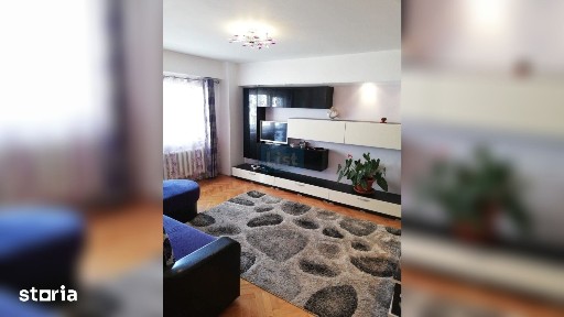 Apartament 3 camere in piata Cipariu