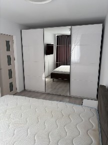 Inchiriez apartament in pipirig et 1 strada Luta Iovita renovat