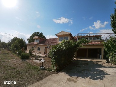 Casă Spațioasă și Modernă de Vânzare în Amara, Ialomița - Str. Eroilor nr. 13