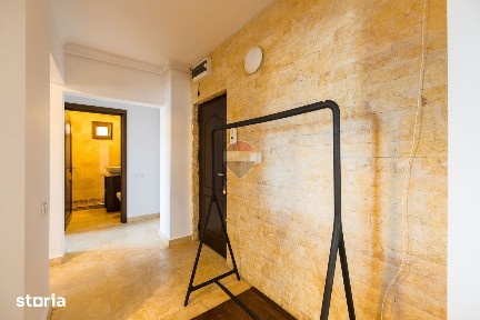 Apartament 5 camere de închiriat| Zona 15 Noiembrie |Vedere panoramica