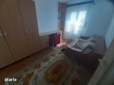 Apartament spre inchiriere, 3 camere Semidecomandat Micro 1 Lugoj