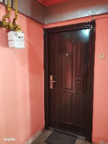 Apartament confort 1 de 4 camere la parter, în Salonta