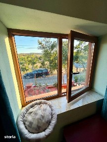 Casa cu 2 corpuri si teren 1.620 mp - Burzuc, Bihor