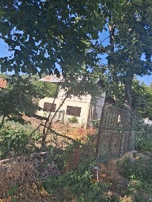 Se vinde casa bătrânească