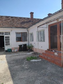 Vînd casă la Dunăre, sat Șușca, jud Caraș Sevarin