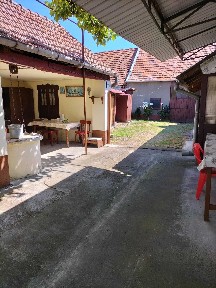 Casa de vanzare Vinerea, Cugir-3 camere, utilitati, 1062 mp teren