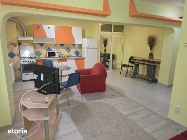 Garsoniera moderna in Trivale, stradal, complexul II