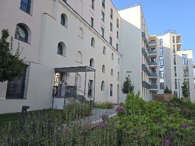 Închiriez apartament 2 camere, bloc nou zona Cetate 420E