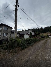 Casa+teren ( Voronet )