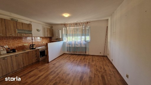 Apartament cu 3 camere 2 bai de vanzare Baia Mare V. Babes Comision 0