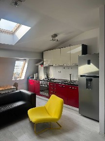 Vand apartament 3 camere Titan cu loc parcare