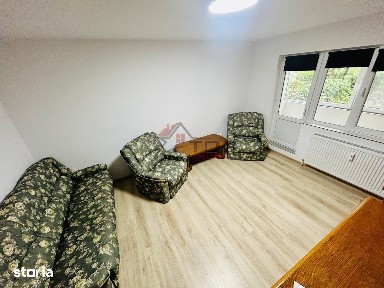 Podu Ros - Aleea Rozelor - 2 camere decomandat cu geam la baie, liber