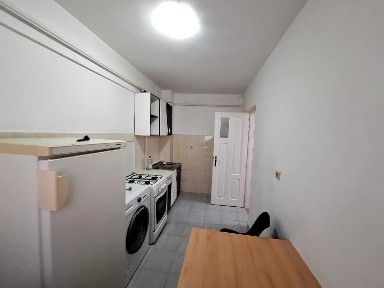 Garsoiera in bloc nou în Obcini