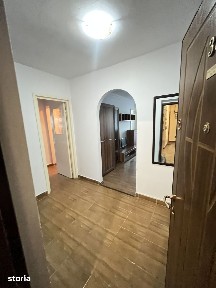 Apartament 3 camere, etaj 8, central