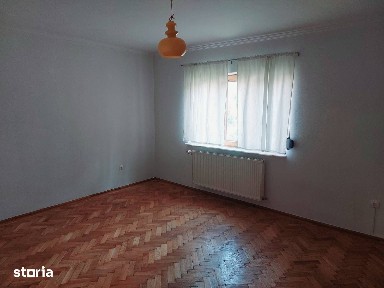 Casa de inchiriat Trivale (aproape de Cornul Vanatorului)