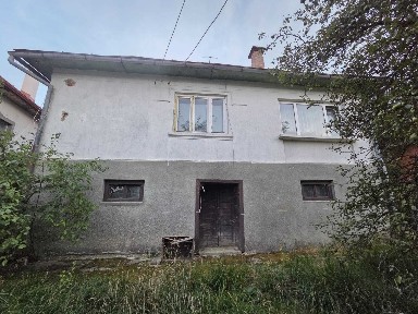 Casa cu teren si livada