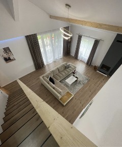 Vand casa noua si moderna 250 mp2, Bistrita, zona Zavoaie