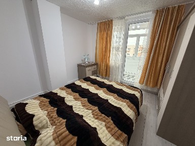 Apartament 3 camere Mioveni, Bld. Dacia, Et4/4, 2 bai, 2 balcoane