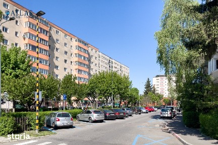 Apartament 3 camere, Griviței, etaj 1/4, 2 locuri parcare, 2 boxe