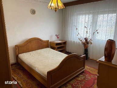 direct proprietar inchiriez apartament cu 3 camere