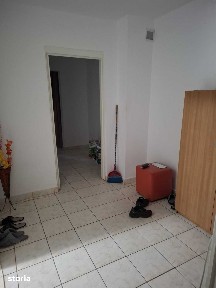 SF. LAZAR ap.3 camere, decomandat,et.1/4,liber,curat,60mp, OCAZIE!