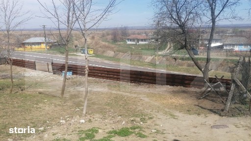Casa de vanzare, 74 mp, teren 2.982 mp, zona Costuleni - DN28