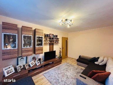 Apartament 3 camere - Etaj intermediar, boxa - Vasile Aaron