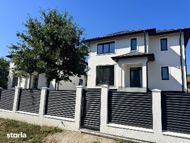 700 mp teren! 5 camere! CANALIZARE! 3 BAI! Vila Bucium-Barnova