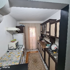 Apartament 2 camere et. 1, decomandat