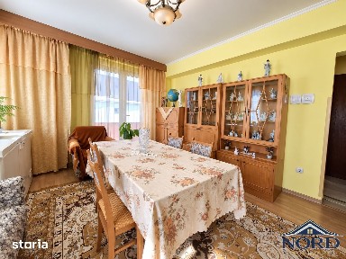 Apartament spațios cu 3 camere de vânzare - Rădăuți