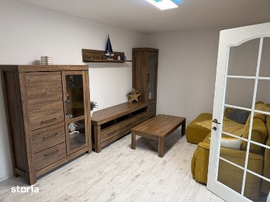 De Inchiriat apartament 3 camere