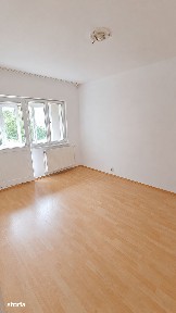 Bd. Bucuresti garsoniera confort I etajul II