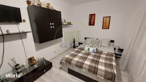 Apartament 3 camere semidecomandat, 68 mp, etajul 3, Valea Rosie, zona
