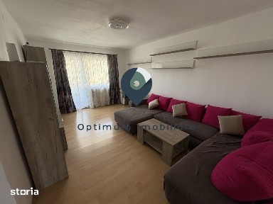 Apartament cu 4 camere de vanzare in Plopilor, etaj 3/4 !