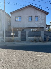 Casa de vânzare pe str vasile geonea Nr 125 (Aeroport)
