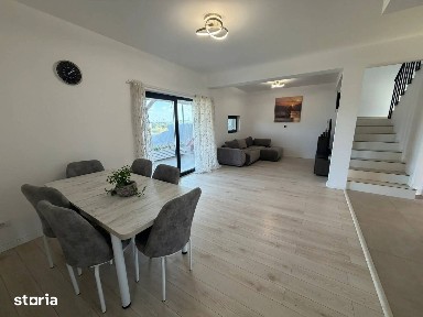 Casa tip Duplex de vanzare 4 camere langa lac