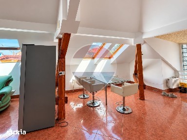 Apartament cu 4 camere de închiriat Str Motilor