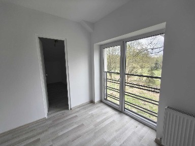casa de vanzare /apartamente